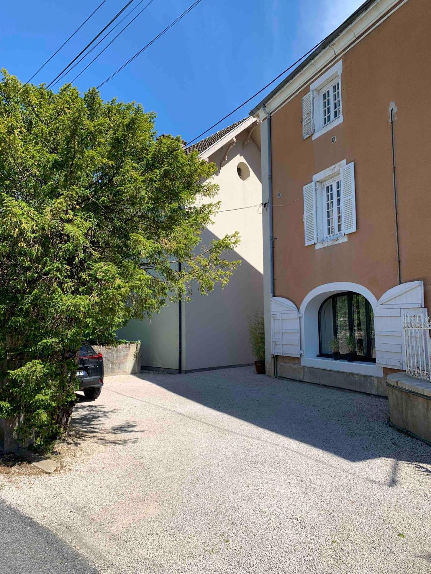 En Ville A La Campagne 2 Louhans Exterior photo